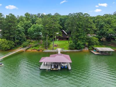 137 LAKEVIEW Dr
