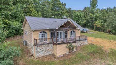 389 EAGLES POINT ROAD