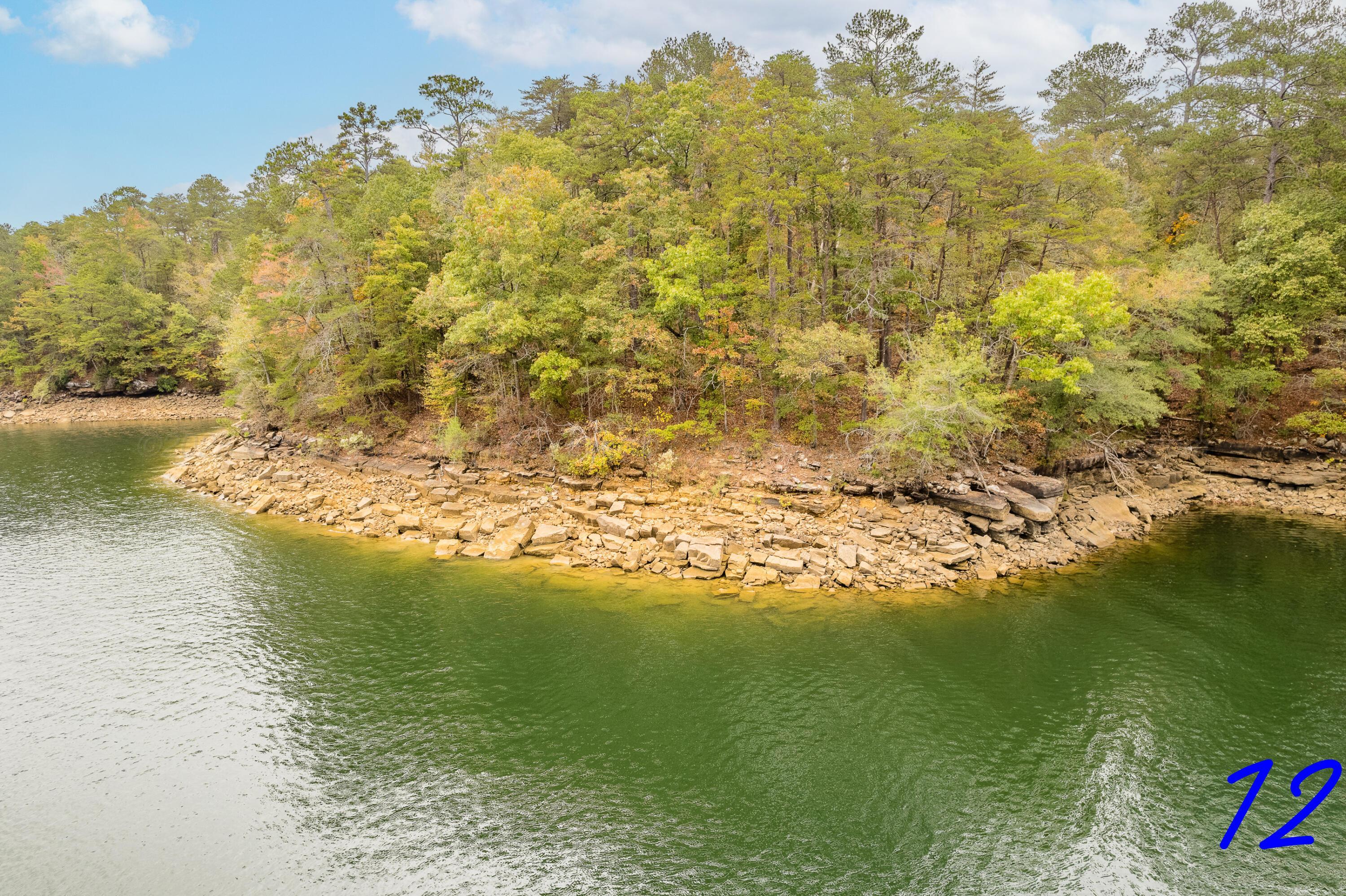 Image 1: Lakeside/Shoreline