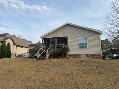 100 BAY HILLS Dr