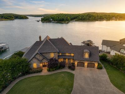 99 BLUFF POINTE Dr