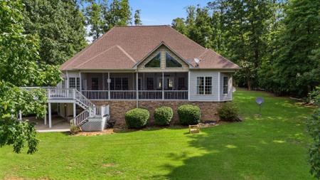 78 CAROLYN Ln