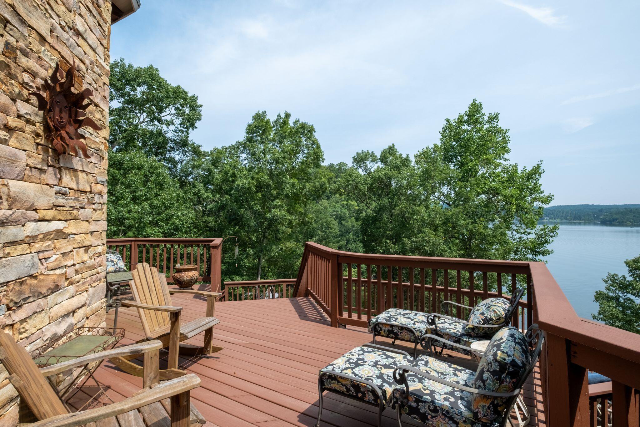 Image 3: Open Deck