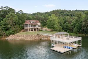 1060 COUNTY ROAD 369