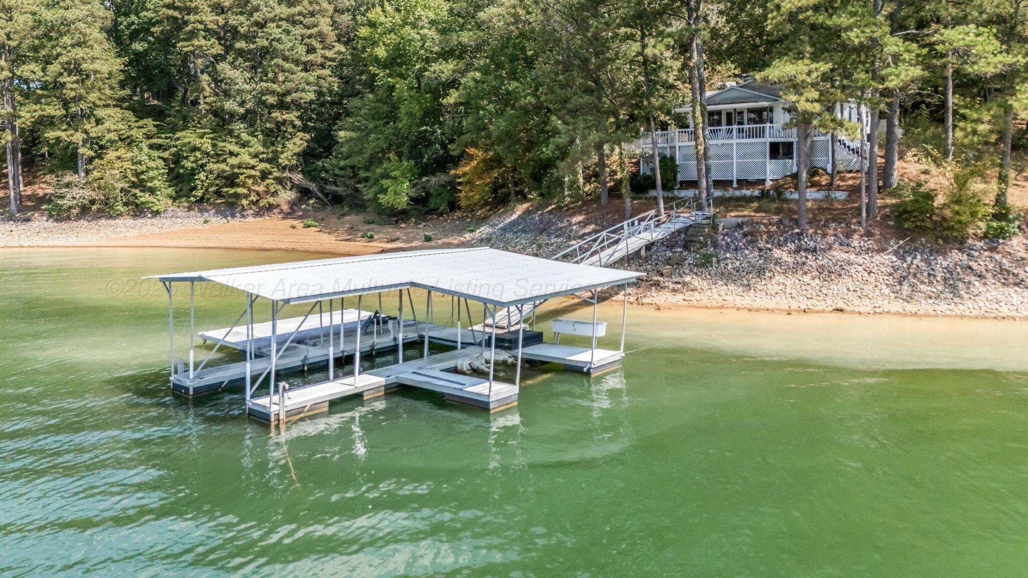 Image 2: Dock