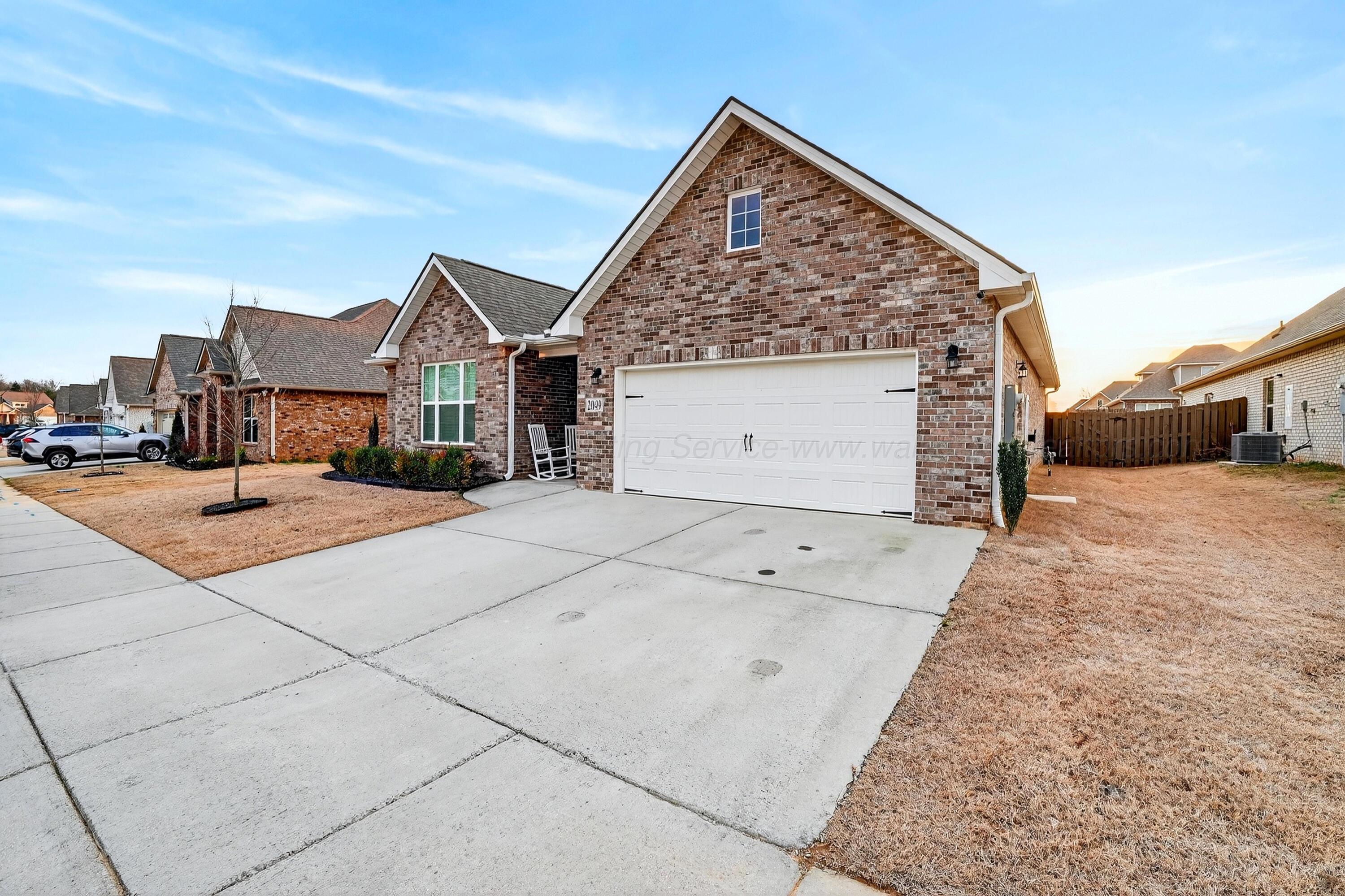 Image 2: 032_DSC03011