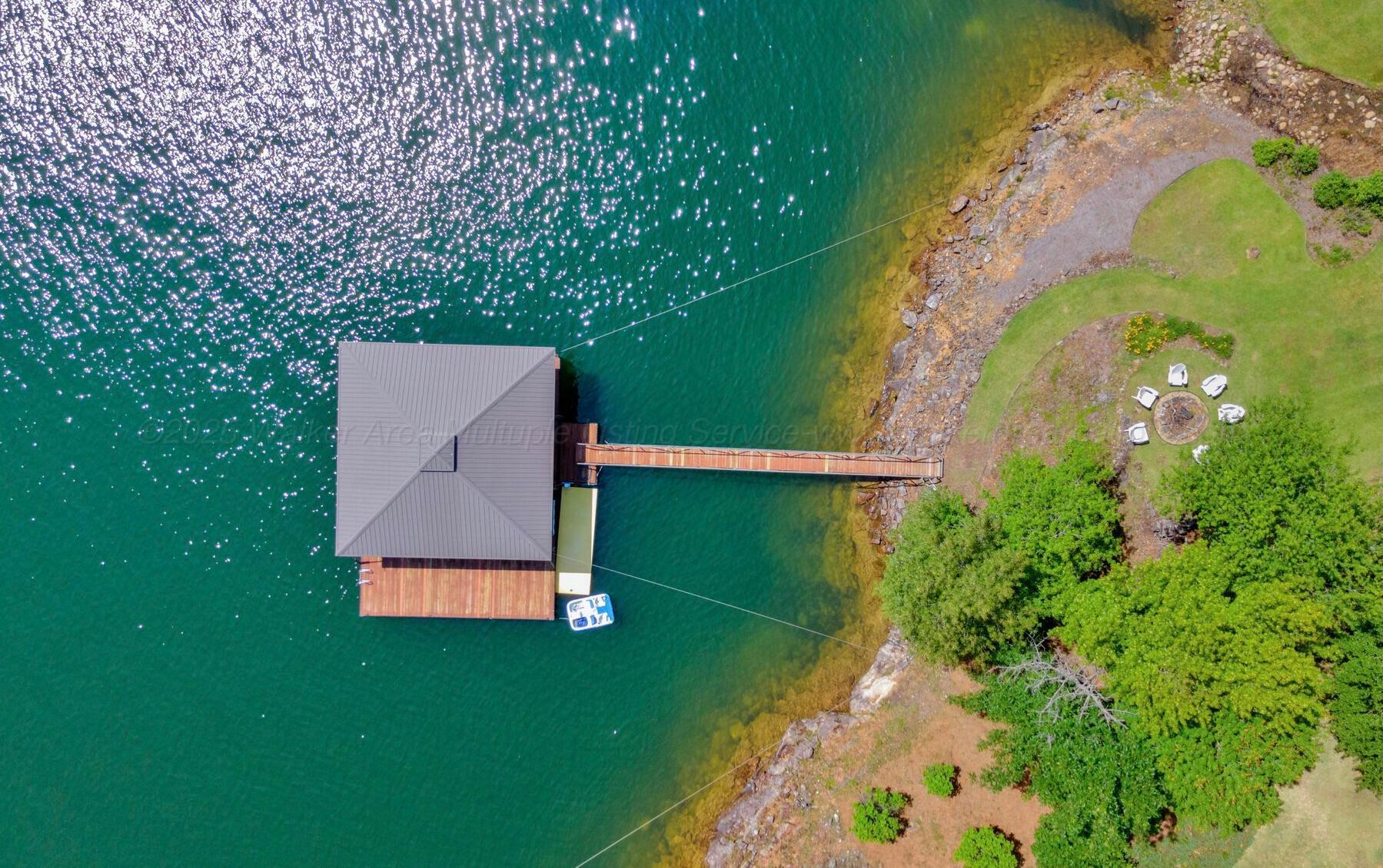 Image 4: Dock