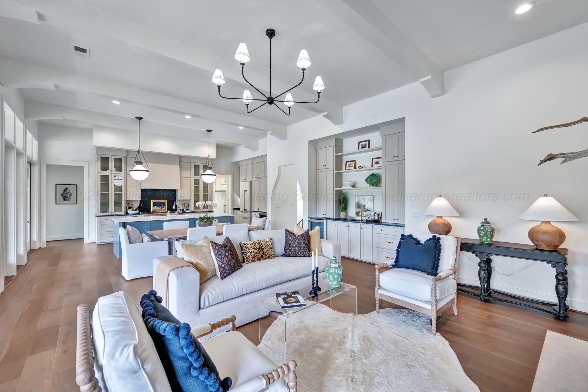 Image 4: Great Room