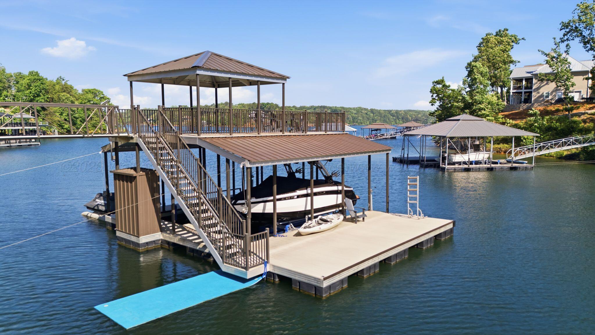 Image 4: Dock