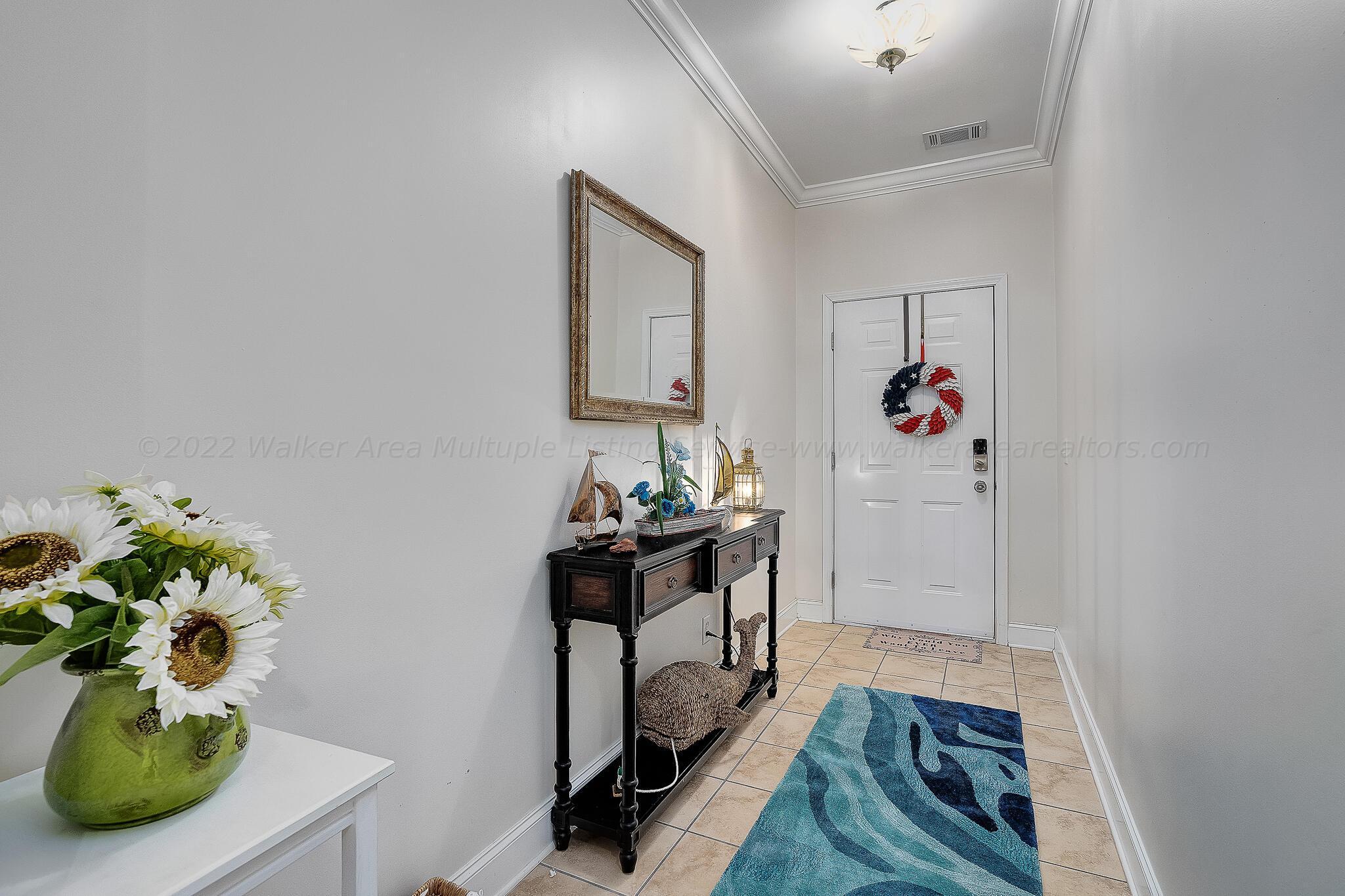 Image 4: Entry