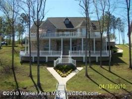 128 EASTWOOD AVE