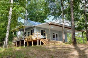 559 LYNNWOOD Cir