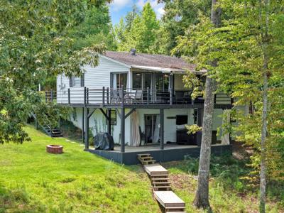 93 RUTLEDGE Dr