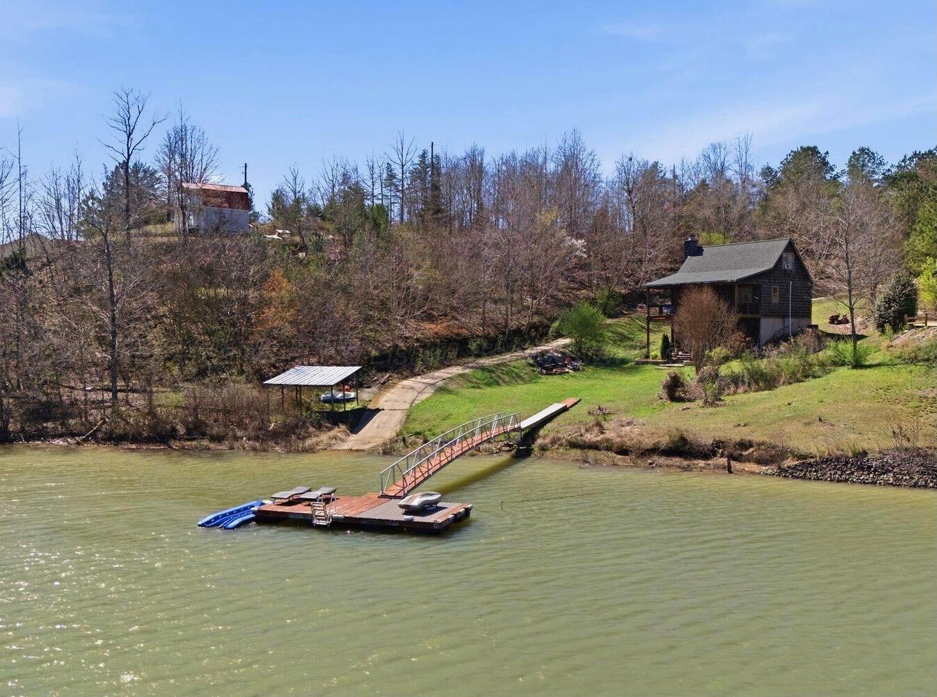 Image 3: Lakeside