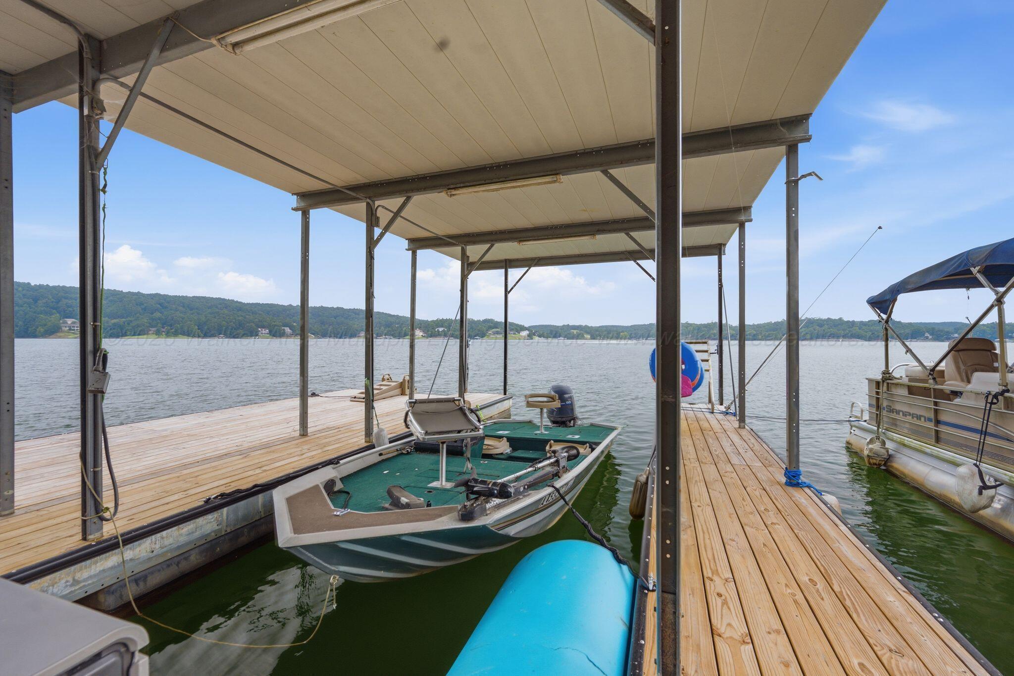 Image 4: Dock