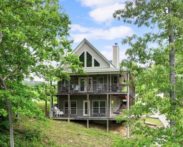 27 COUNTY ROAD 896