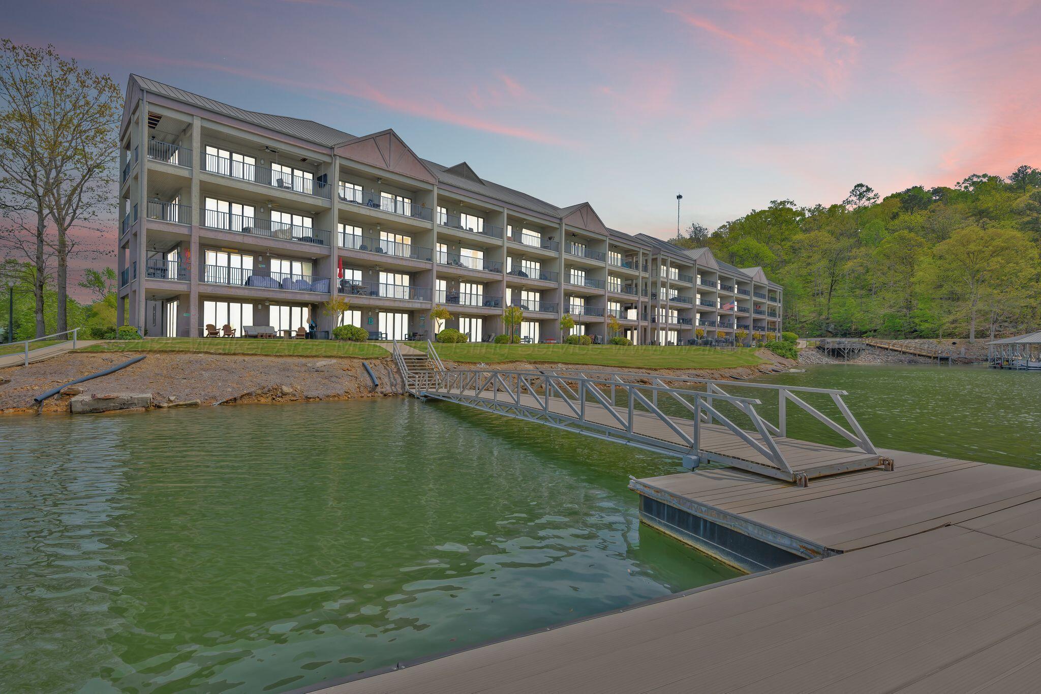 Image 1: Lakeside