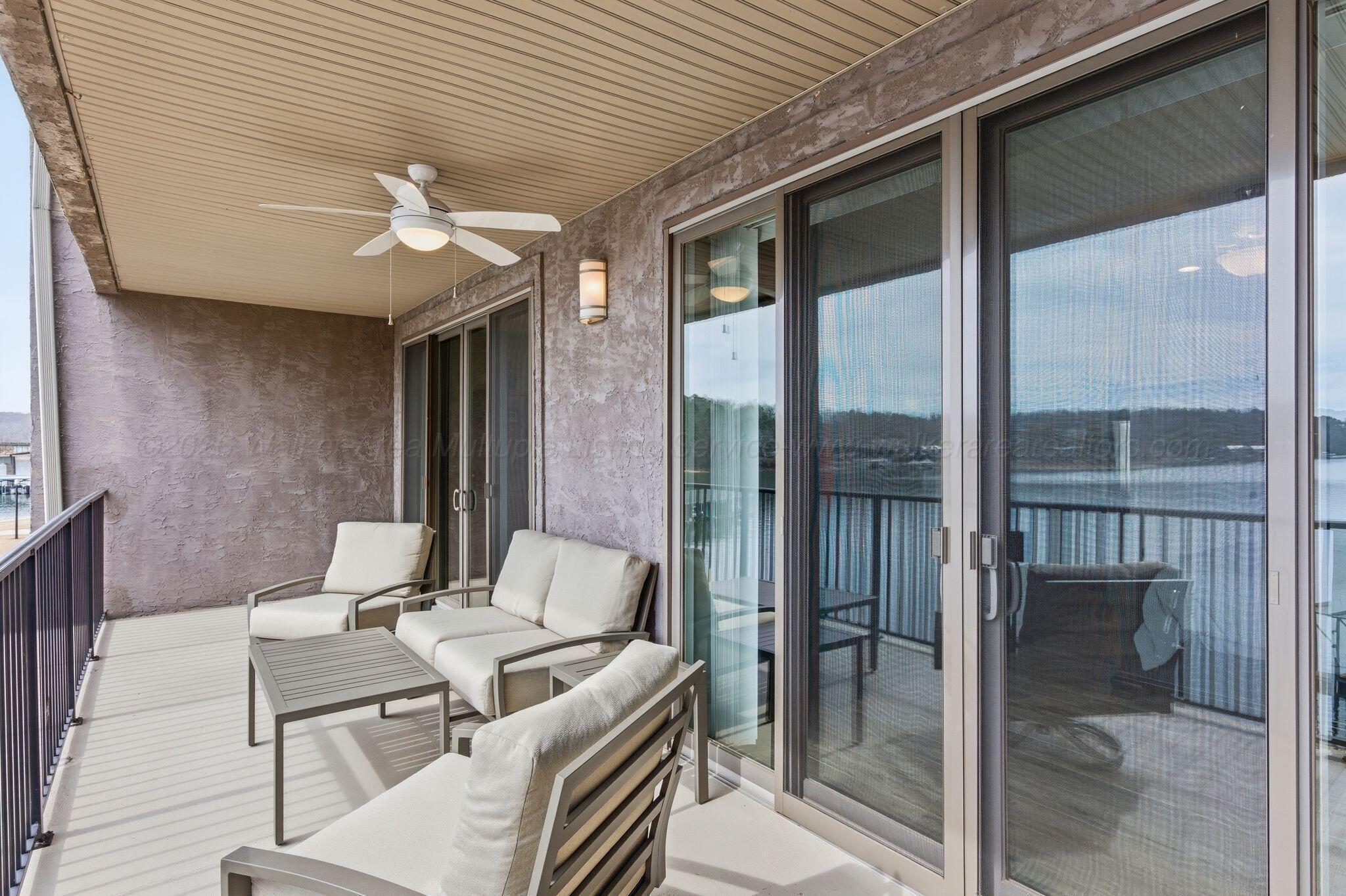 Image 4: Covered Deck