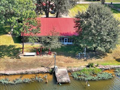 398 RIVER Dr