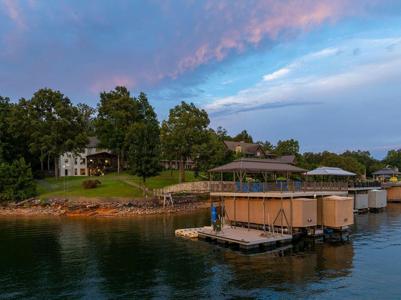 363 WEST POINTE DR