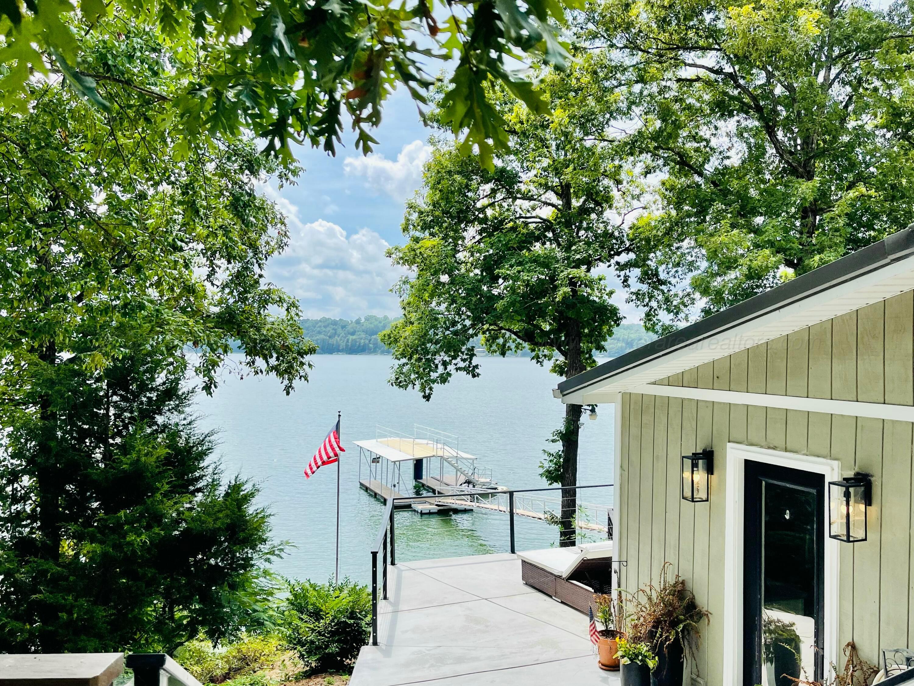 Image 1: Entrance View