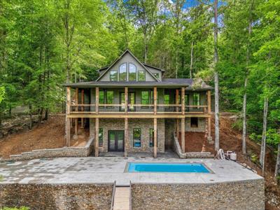 313 LEGENDARY PARKWAY