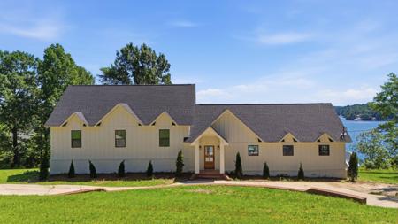 582 COUNTY ROAD 235