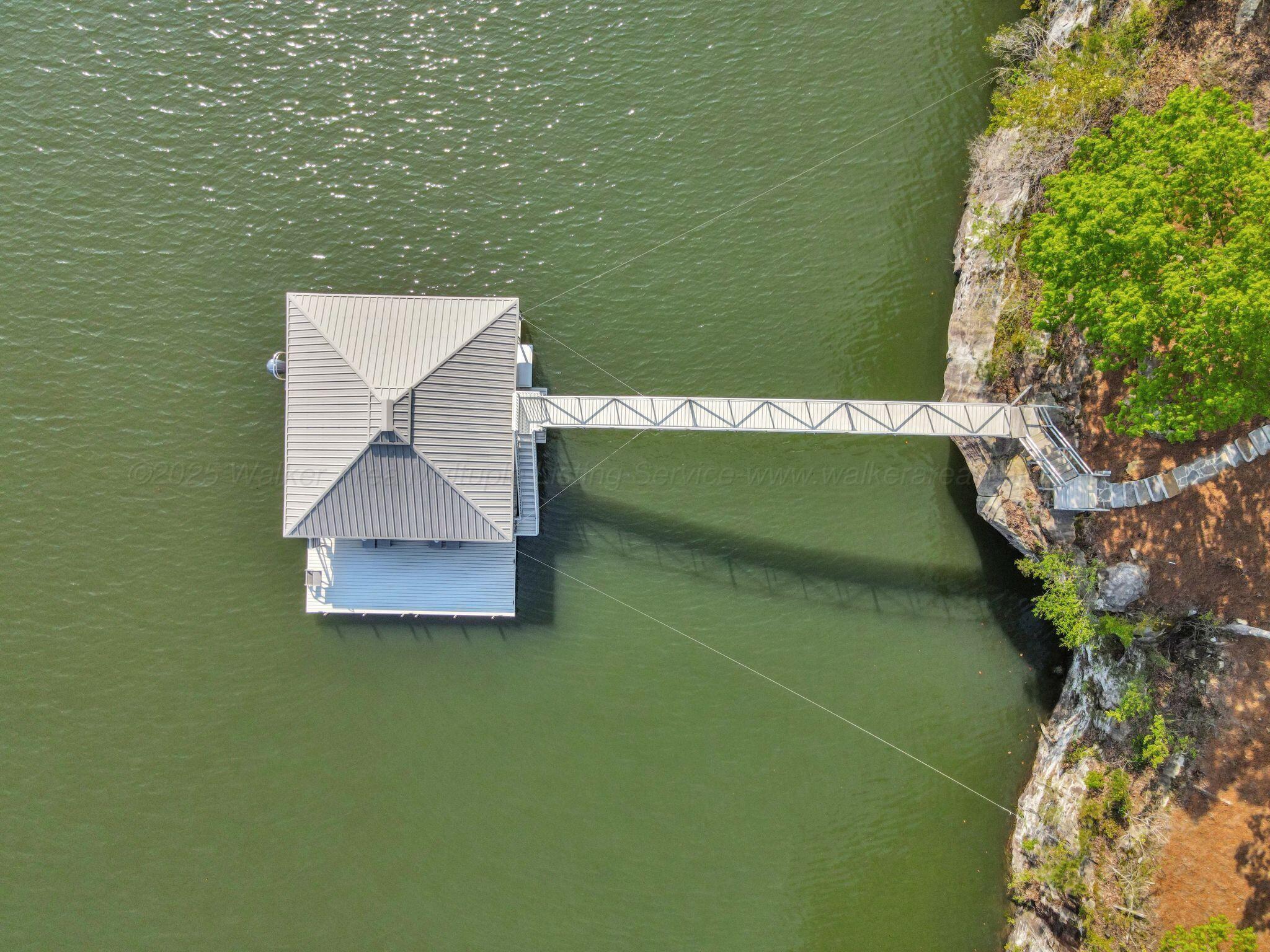 Image 3: Dock