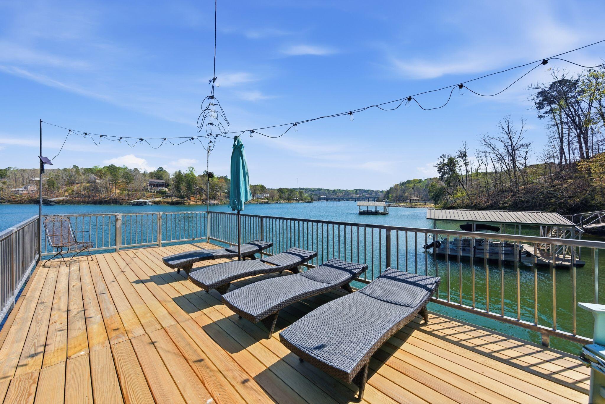 Image 3: Dock