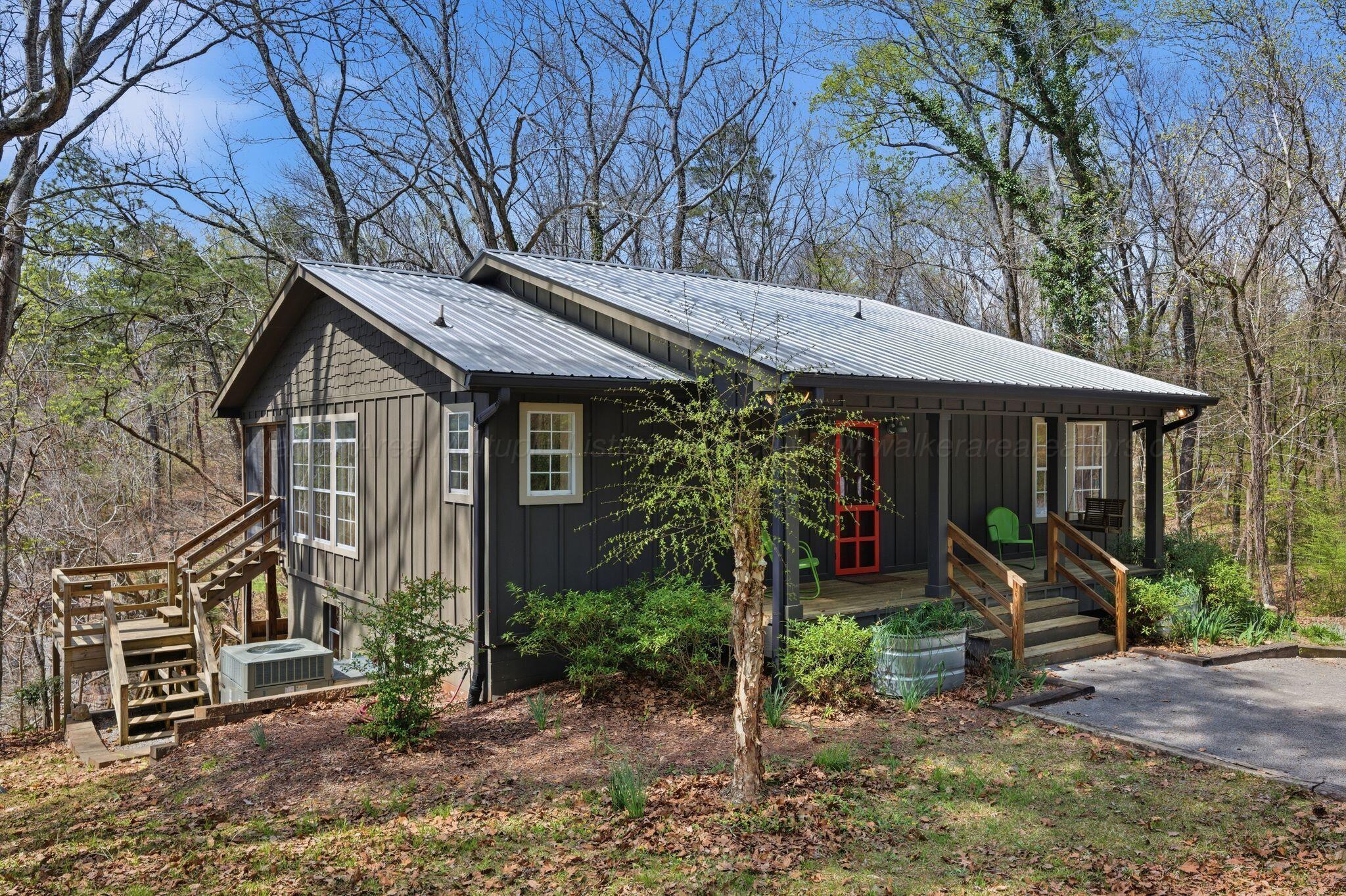 Image 1: Exterior