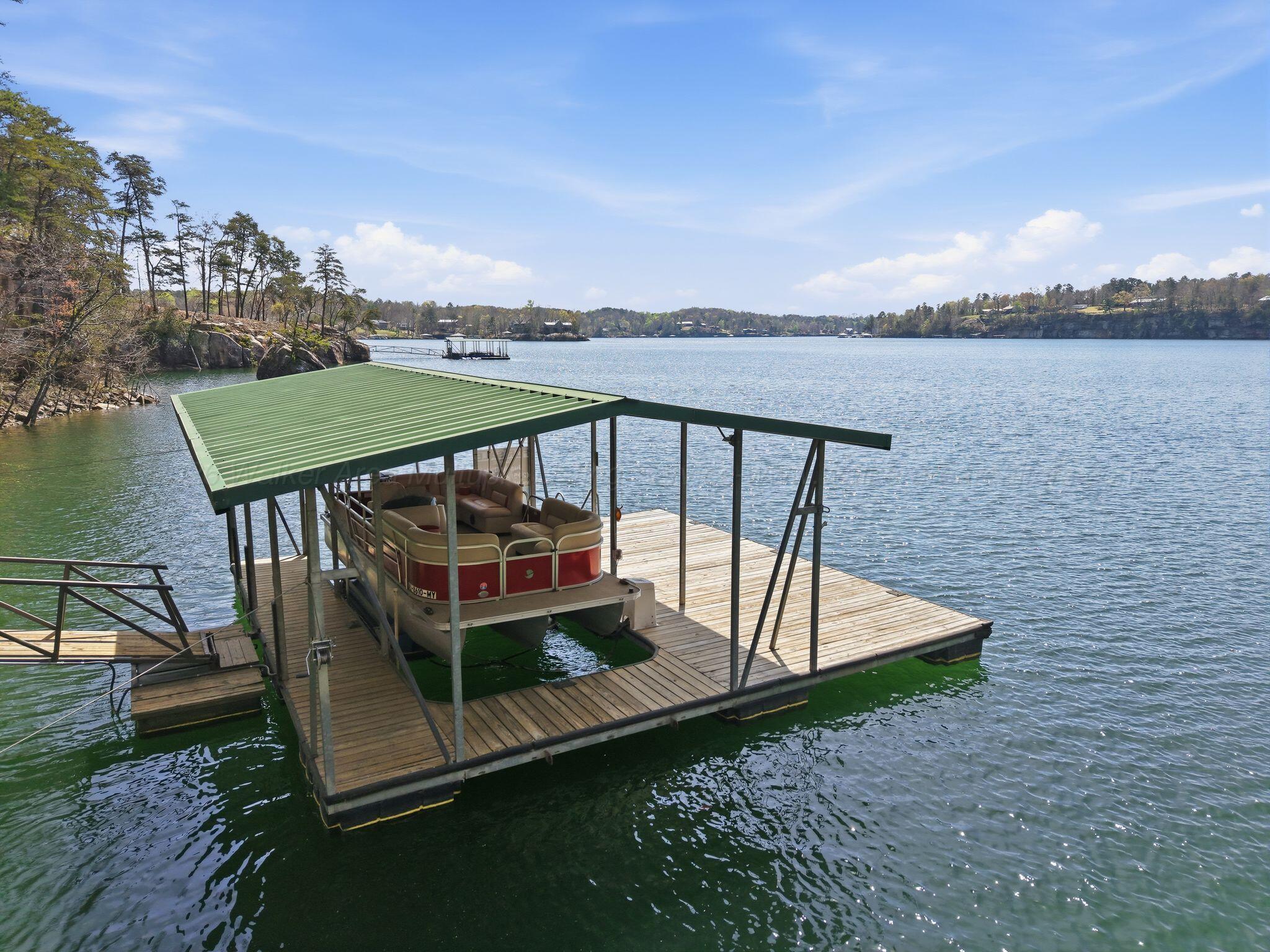 Image 3: Dock