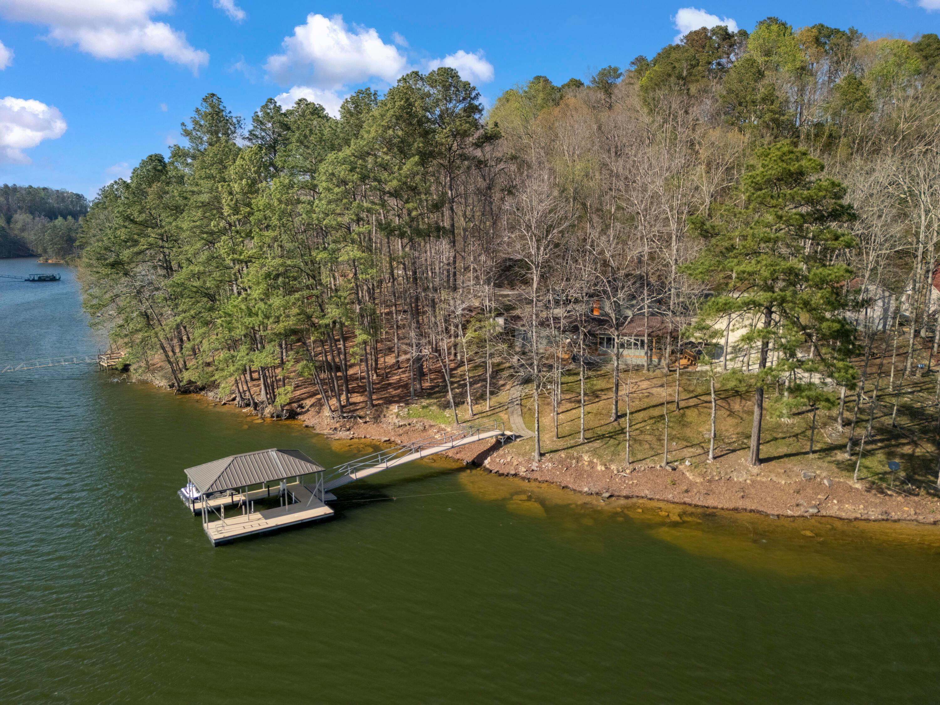 Image 2: DJI_20260401162908_0630_D-Edit