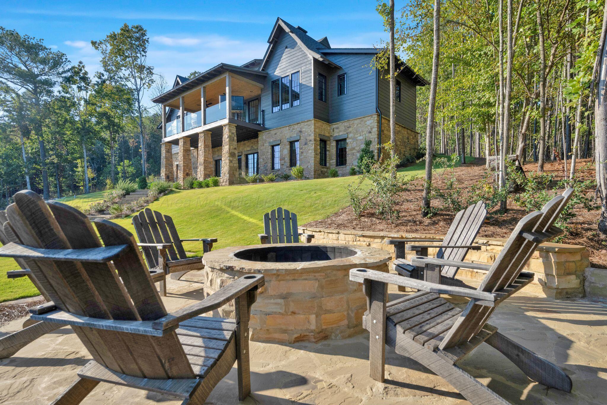 Image 2: Fire Pit