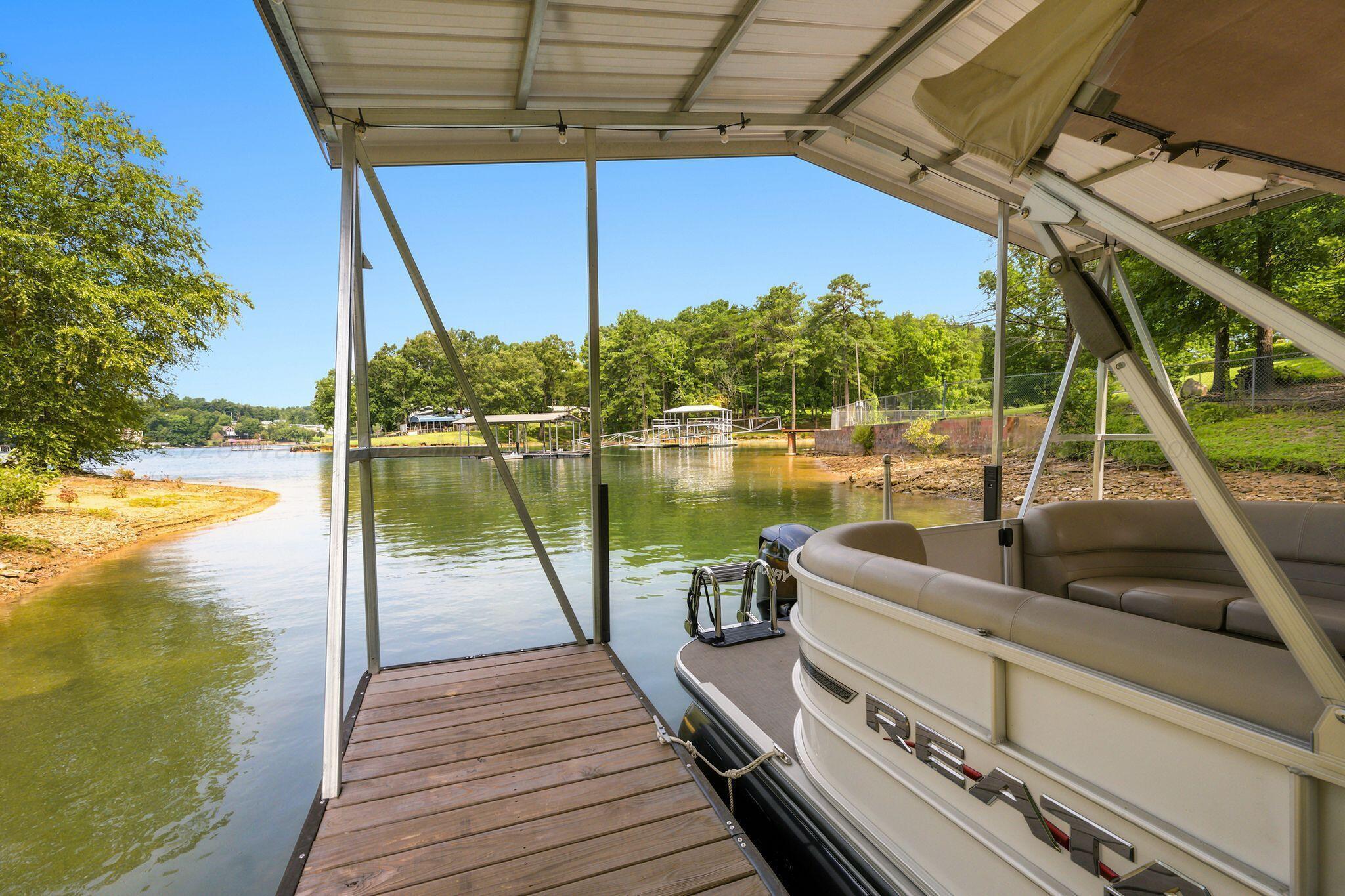 Image 4: Dock