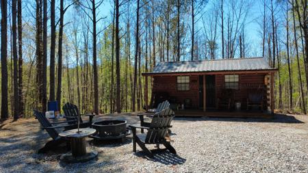 682 SHORESIDE Dr