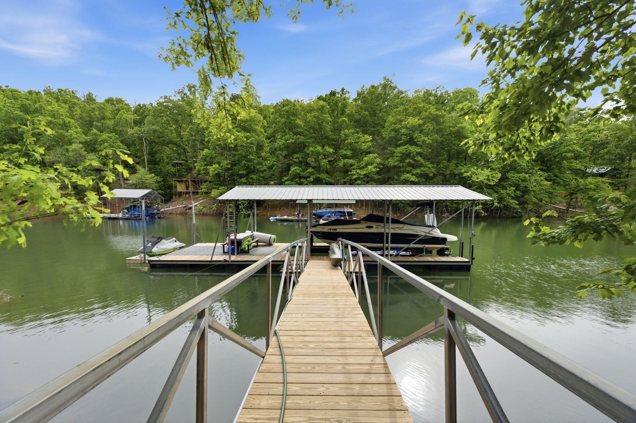 Image 2: Dock