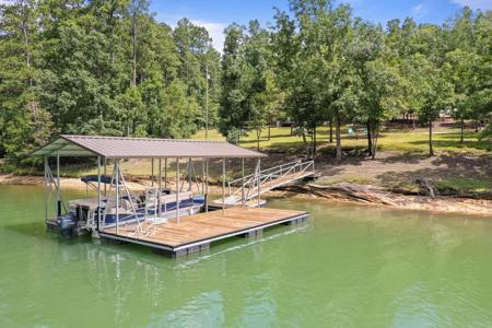 442 EDGEWATER BEND