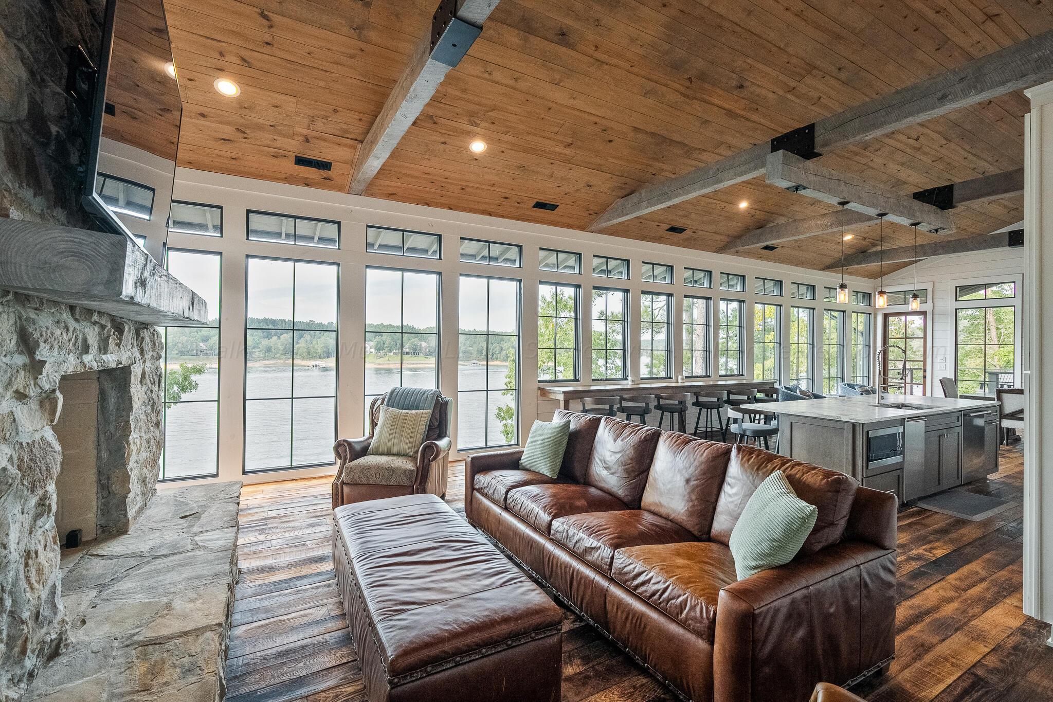 Image 4: Great Room