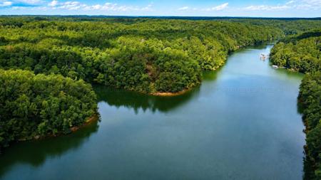 111 QUIET COVE Rd