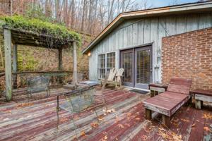 48 COUNTY ROAD 858