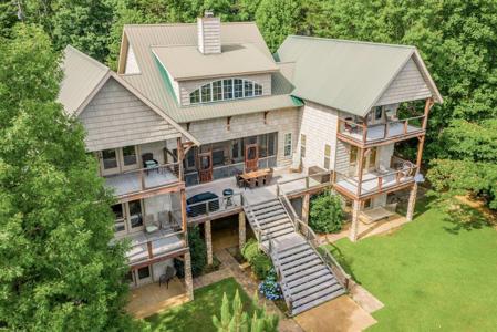 108 ESTES POINTE Dr