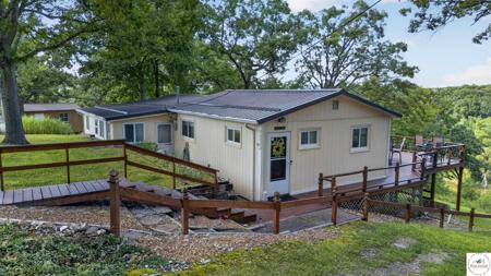28282 Bluff