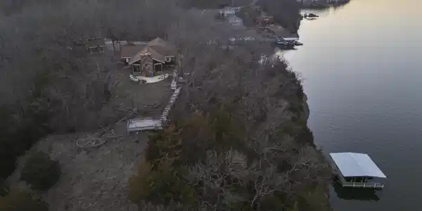 64 Fox Point