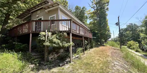 28521 Hillside