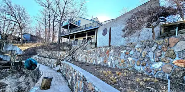 569 Sunrise Acres