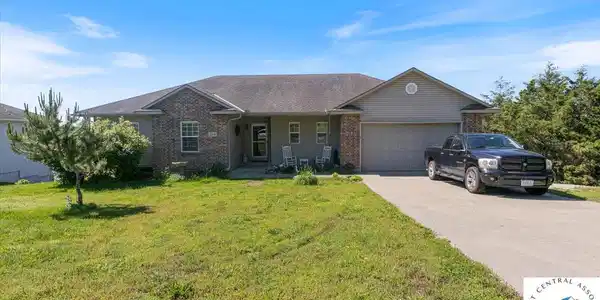 22714 Lake Ridge