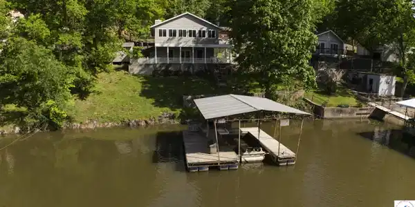 2317 Lick Creek