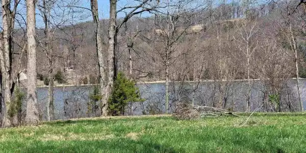 Emerald Hills