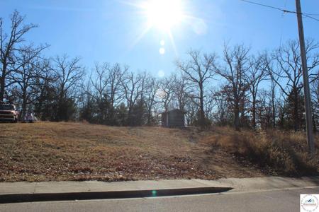 Lot 33&12 32 Stewart