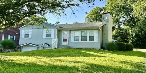 616 E Main